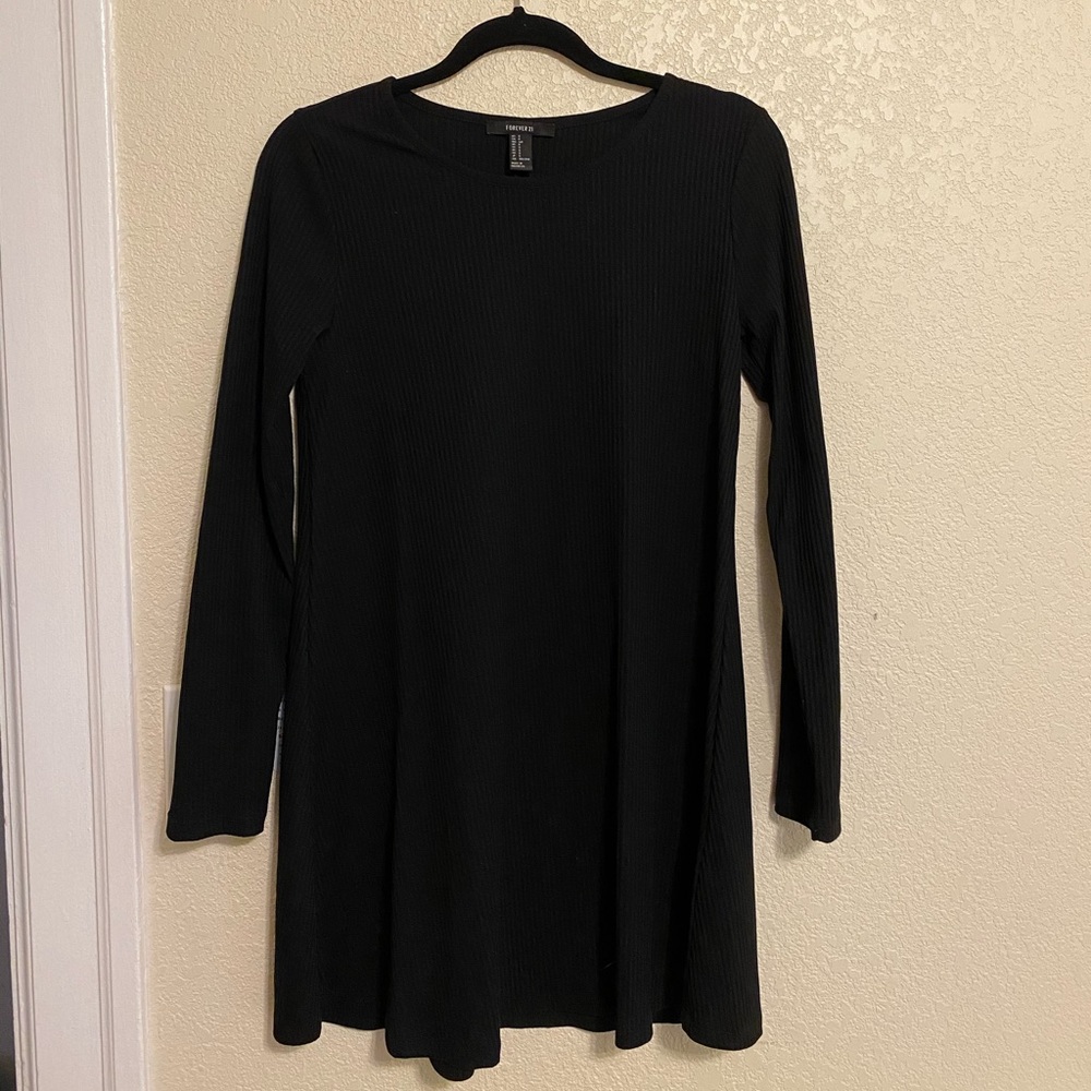 ribbed black dress 🖤